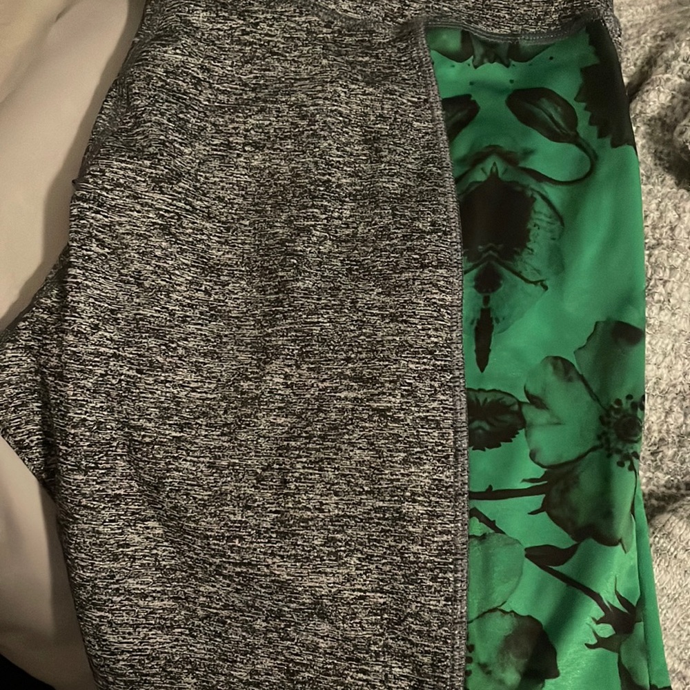 LuLaRoe Capri exercise pants